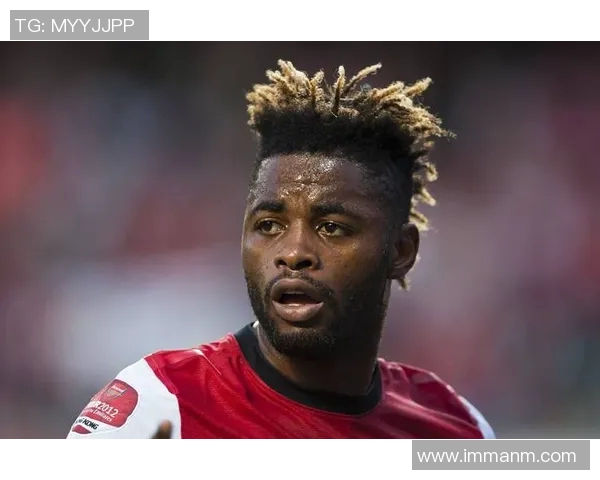 非洲足球球星通过个人财富养活数百贫困家庭，展现大爱与责任心